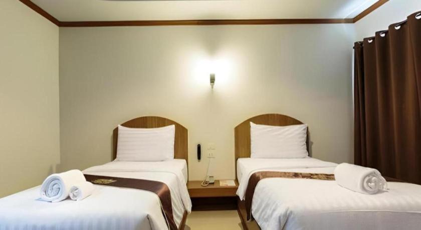 Thada Chateau Hotel Buriram Exterior foto