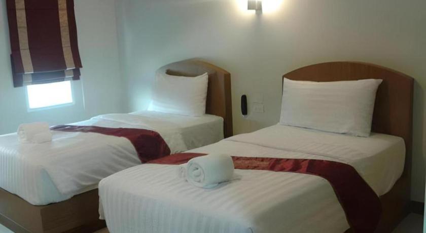 Thada Chateau Hotel Buriram Exterior foto