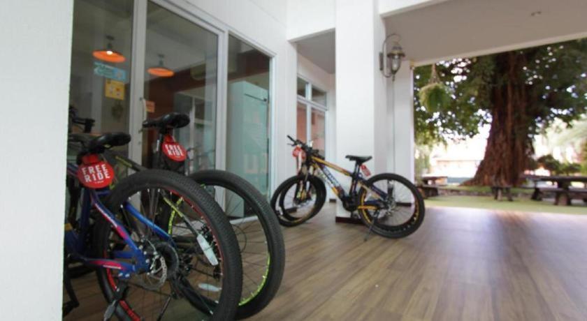Thada Chateau Hotel Buriram Exterior foto