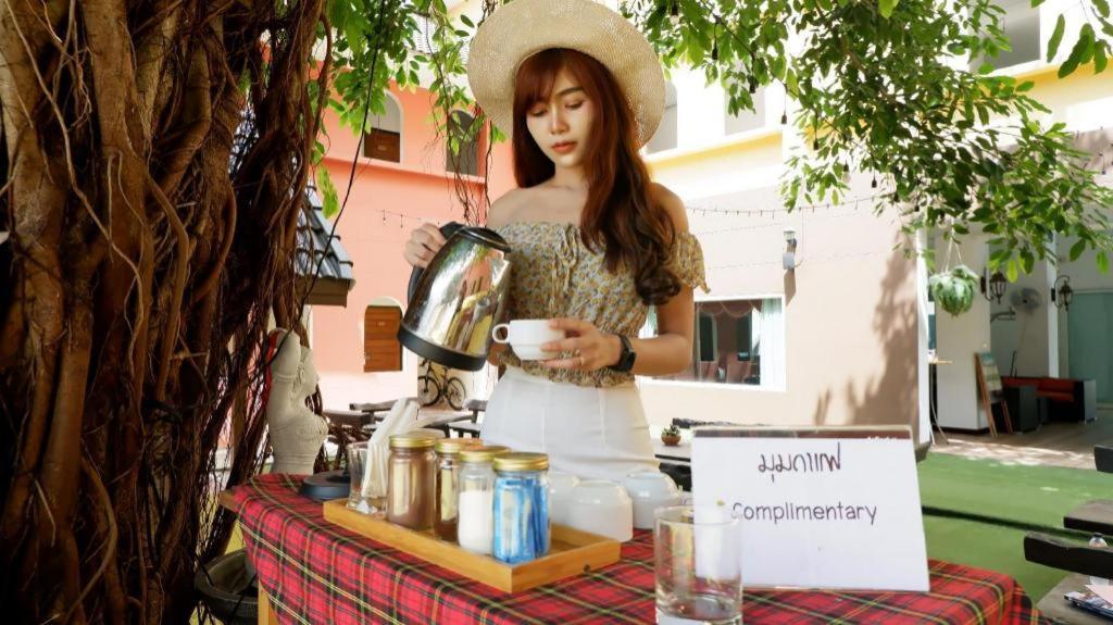 Thada Chateau Hotel Buriram Exterior foto